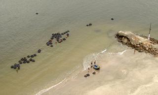 Recanto das crian&ccedil;as, Intervenci&oacute;n, 2003.